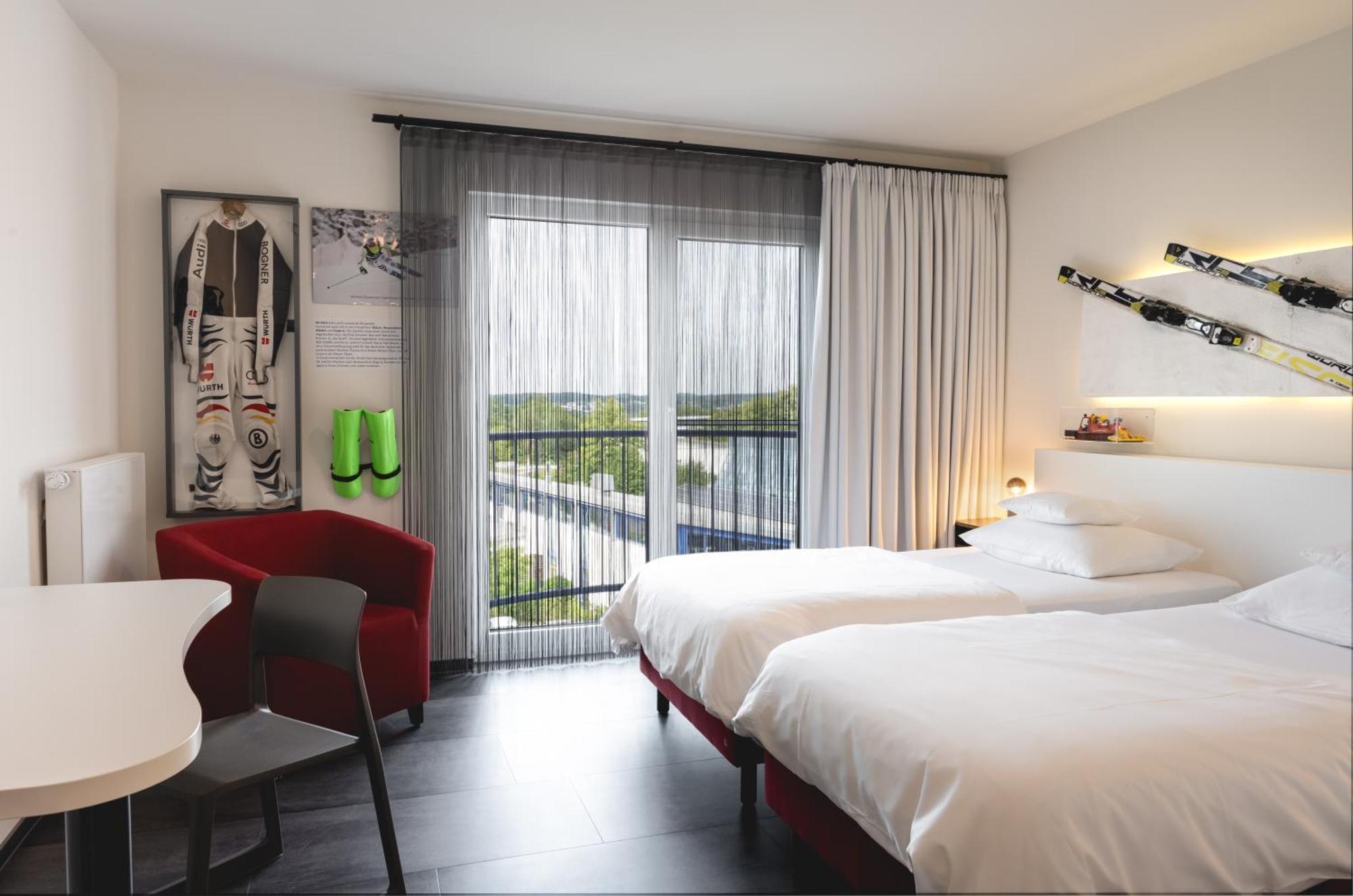 Sport- & Seminarhotel Glockenspitze Altenkirchen  Δωμάτιο φωτογραφία