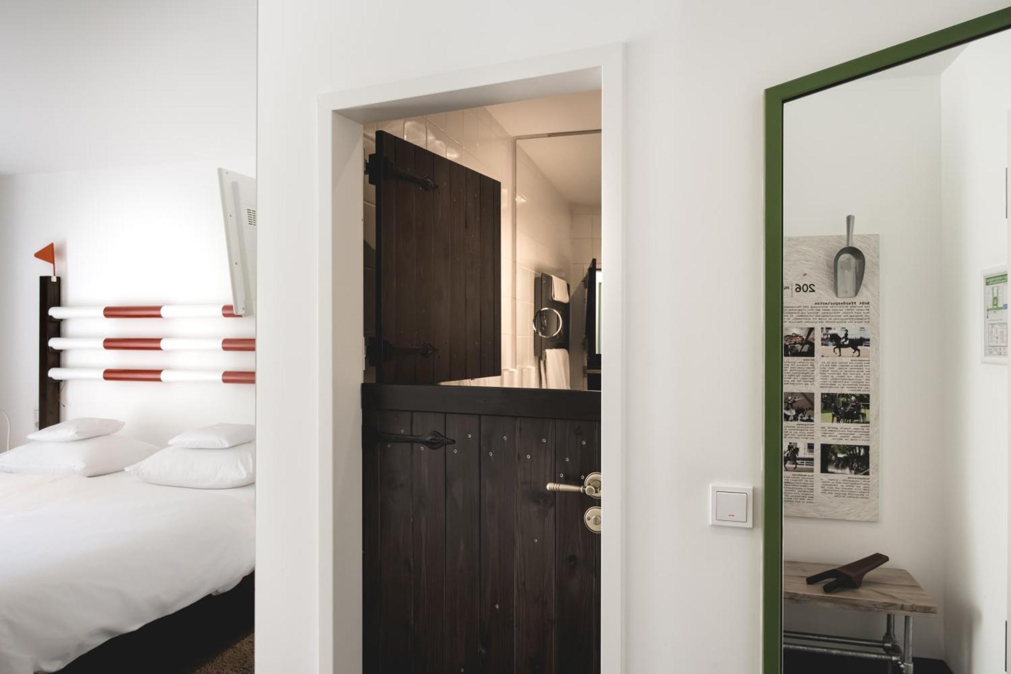 Sport- & Seminarhotel Glockenspitze Altenkirchen  Δωμάτιο φωτογραφία