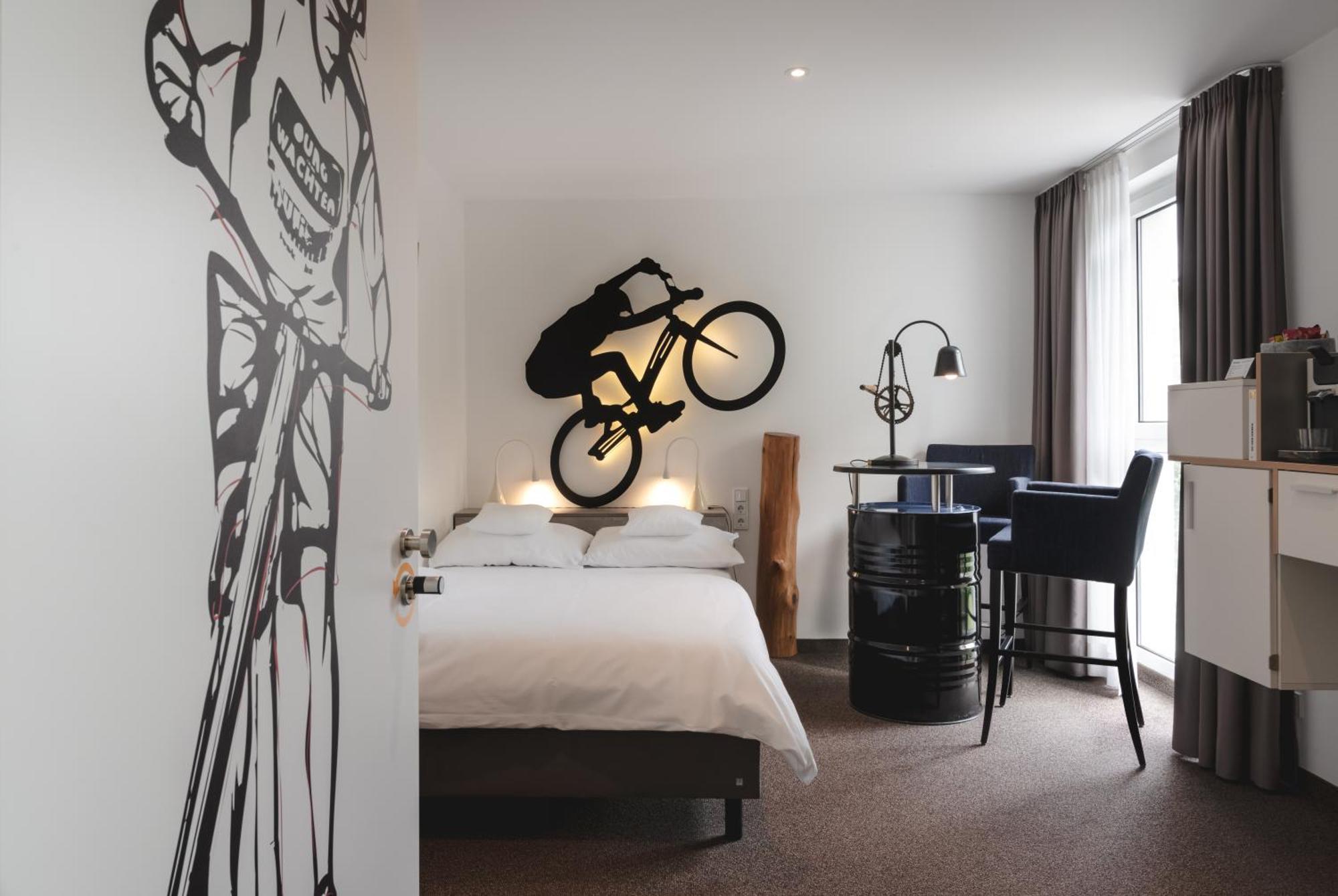 Sport- & Seminarhotel Glockenspitze Altenkirchen  Δωμάτιο φωτογραφία